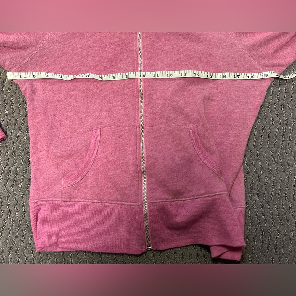 Victoria's Secret Supermodel Essentials Pink Hoodie NYC London Paris Size Large - Picture 9 of 11